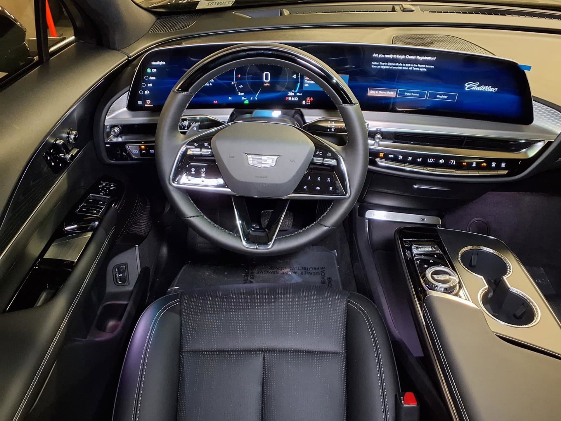 Cadillac LYRIQ 2026 thumbnail 6